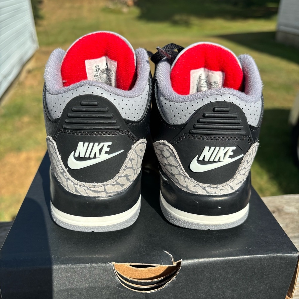 Nike Air Jordan 3 Retro Black/Fire Red-Cement Grey 12C - Picture 8 of 10